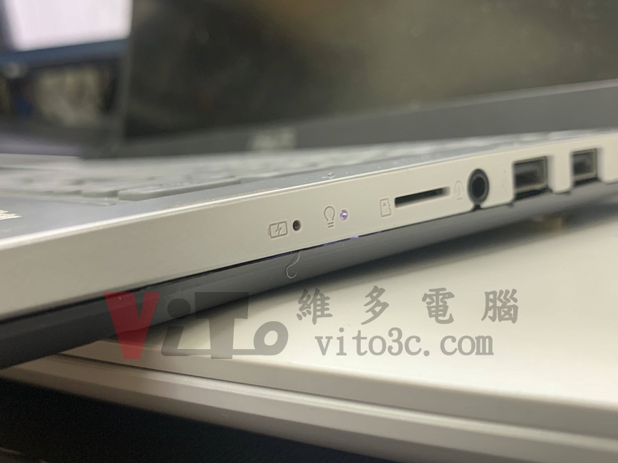 華碩筆電故障災情更新(2025):8款無法開機、不過電的常見問題與通病解決方案 ASUS X515E 電源燈亮但無法開機