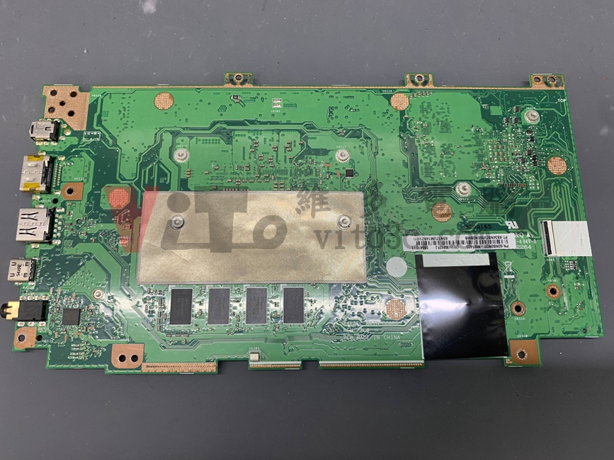 ASUS VivoBook X412F 不過電,不能開機維修案例 ASUS X412F 主機板背面