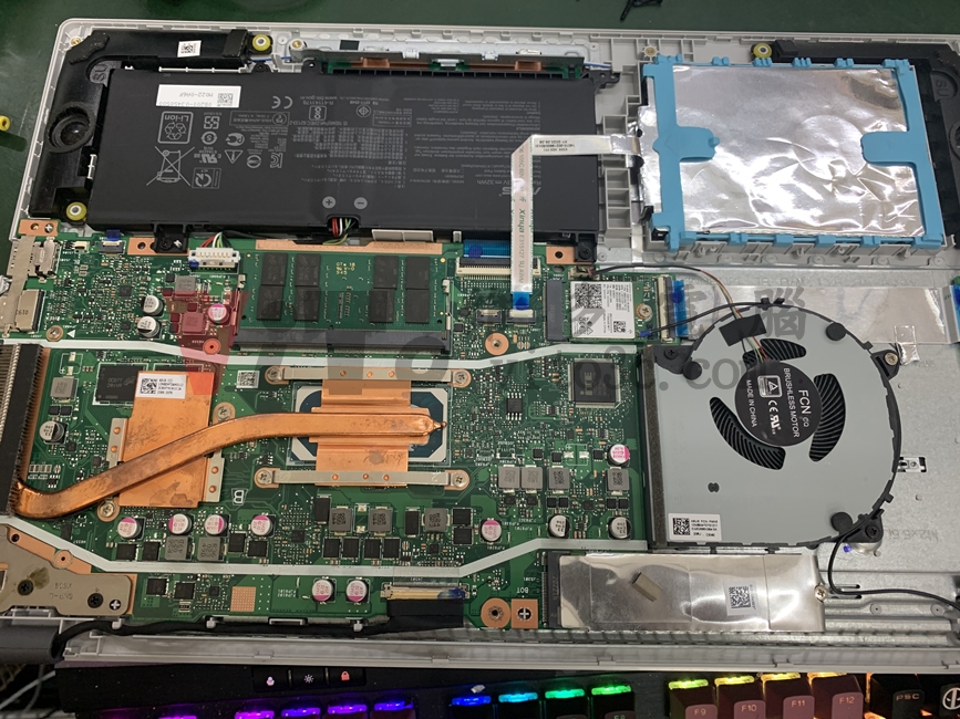 ASUS VivoBook X509 開機沒畫面顯示、無法開機維修案例 ASUS X509 內部結構
