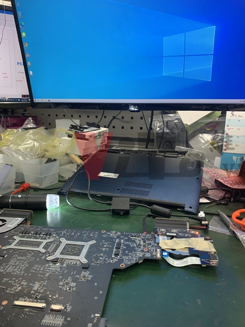 MSI GV62 8RC 無法開機、不過電、主機板進水嚴重鏽蝕維修案例 MSI GV62 裸板測試