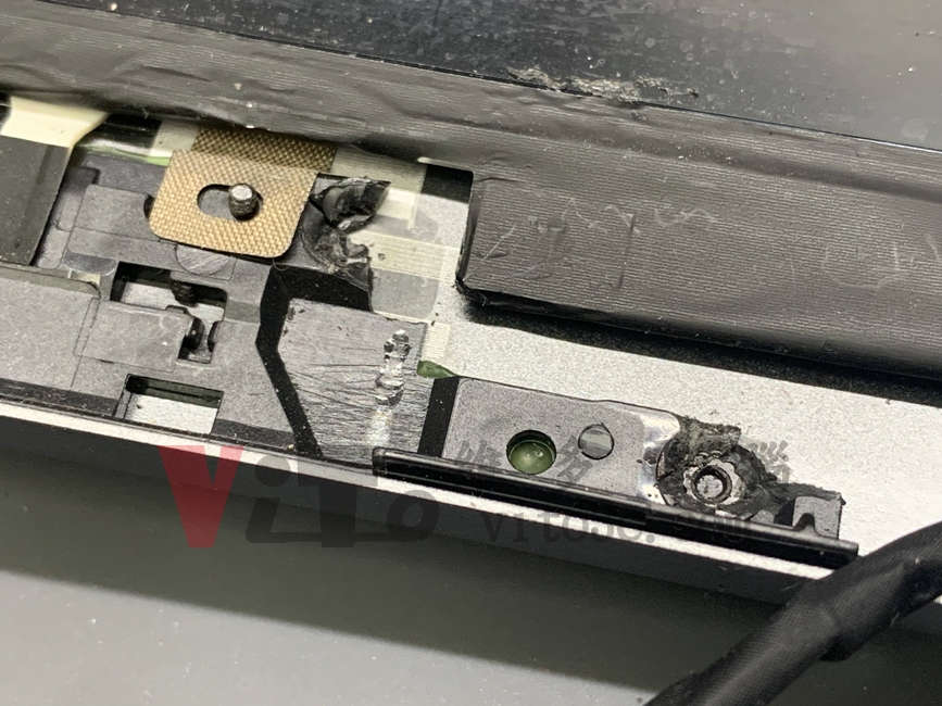 筆記型電腦轉軸斷裂,造成外殼破裂分離的災情探討 | ASUS、Acer、HP、MSI等 LENOVO 小新Air 15ARE 2021 轉軸斷裂