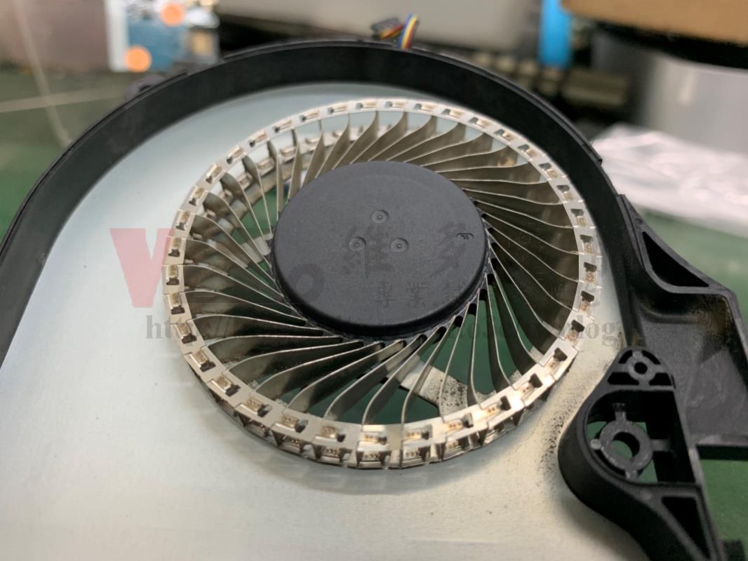 ACER VN7-791G 不過電,使用中突然斷電無法開機,主機板短路不能開機維修實例 CPU風扇是金屬扇葉