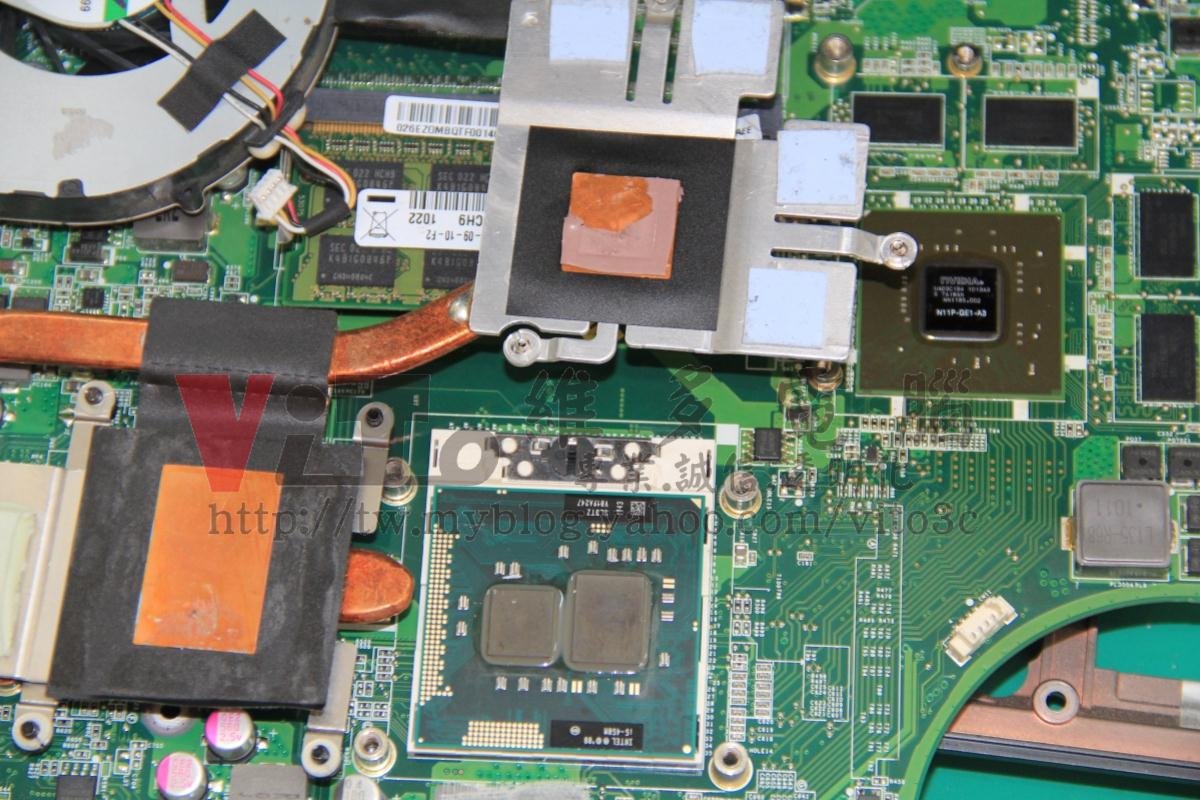 ACER 5745G 顯卡破圖、畫面線條花屏、開機沒畫面,顯卡更換實例|台中、彰化筆電維修 ACER 5745G 矽質導熱墊失效乾裂
