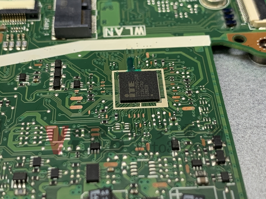 ASUS X515E 別家退件來找我們?焊點斷線修補實例|台中、彰化筆電維修 ASUS X515E 成功更換新的 EC 晶片 將助焊劑清理乾淨