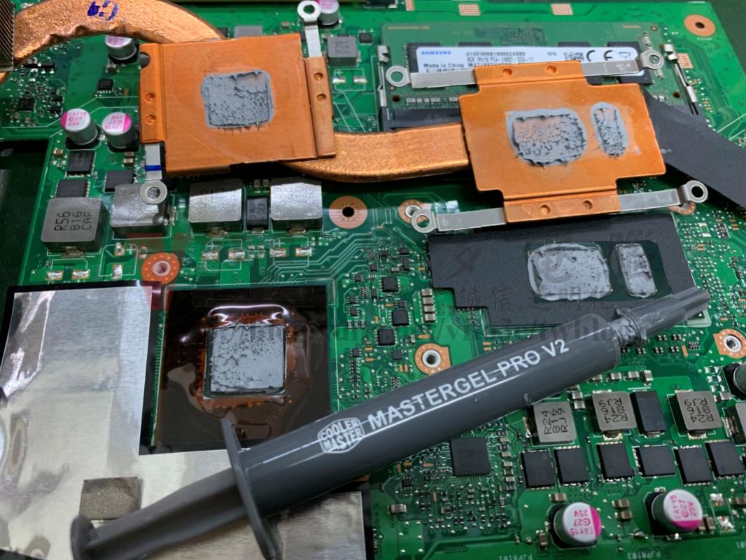 華碩 ASUS X560U CPU與顯示卡過熱散熱清潔及更換散熱膏 CPU與GPU散熱膏更換