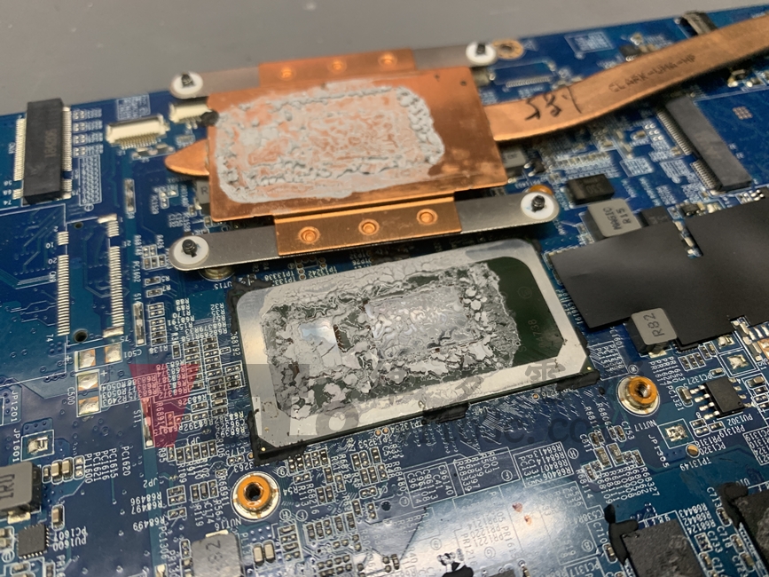 VAIO VJSE41G11W 筆電維修 - 不過電、無法開機故障排除 VAIO VJSE41G11W CPU 散熱膏乾掉