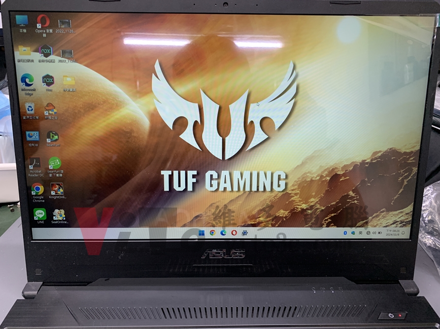 ASUS FX505D 筆電螢幕畫面抖動、黑屏維修 | 台中、彰化現場更換 LCD 更換全新的面板,並測試螢幕顯示