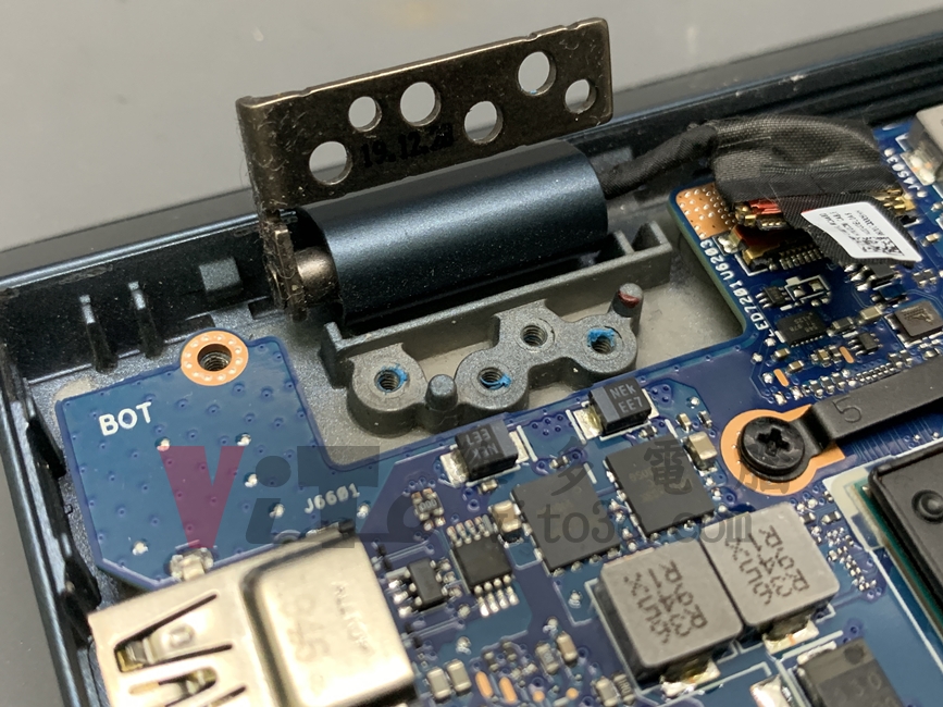 筆記型電腦轉軸斷裂,造成外殼破裂分離的災情探討 | ASUS、Acer、HP、MSI等 筆記型電腦轉軸斷裂,造成外殼破裂分離的災情探討 | ASUS、Acer、HP、MSI等
