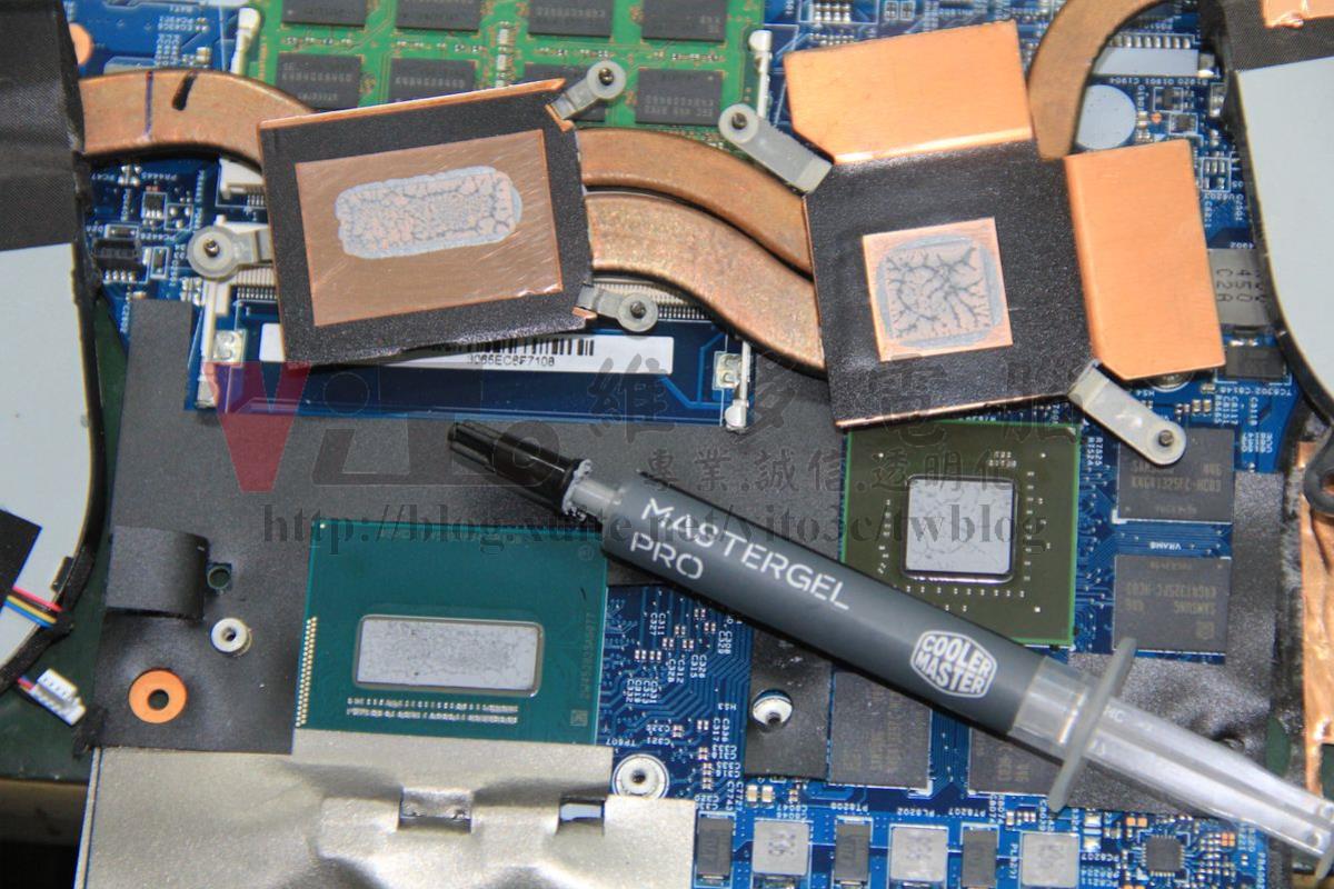ACER VN7-591G 不過電、無法開機?主機板維修實例|台中、彰化筆電維修 ACER VN7-591G 均勻塗抹散熱膏