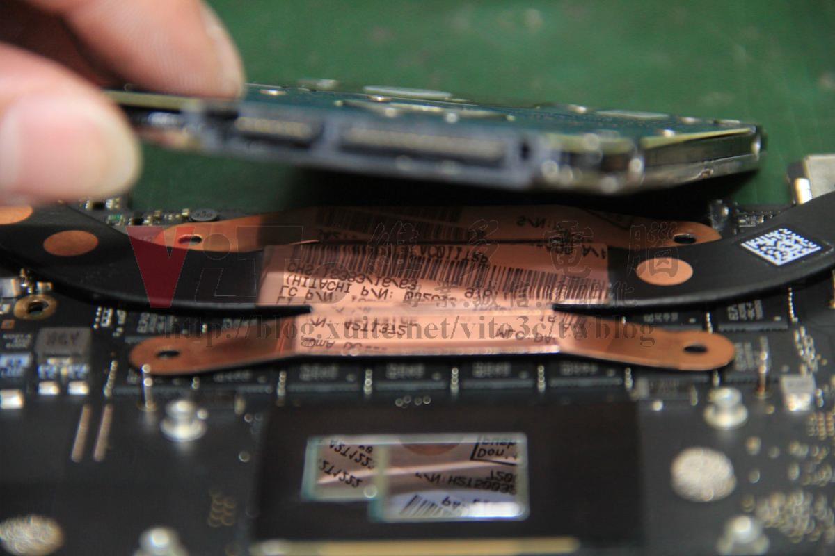 Macbook Pro 15-inch A1398 2015年 散熱器接觸面去污 氧化還原 Macbook Pro 15-inch A1398 2015年 CPU散熱器接觸面去污 氧化還原