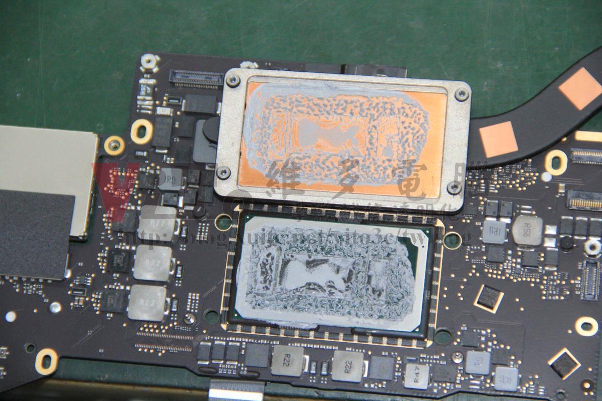 IMG_5151_结果.JPG Macbook Pro 13-inch A1708 CPU散熱膏乾掉失效