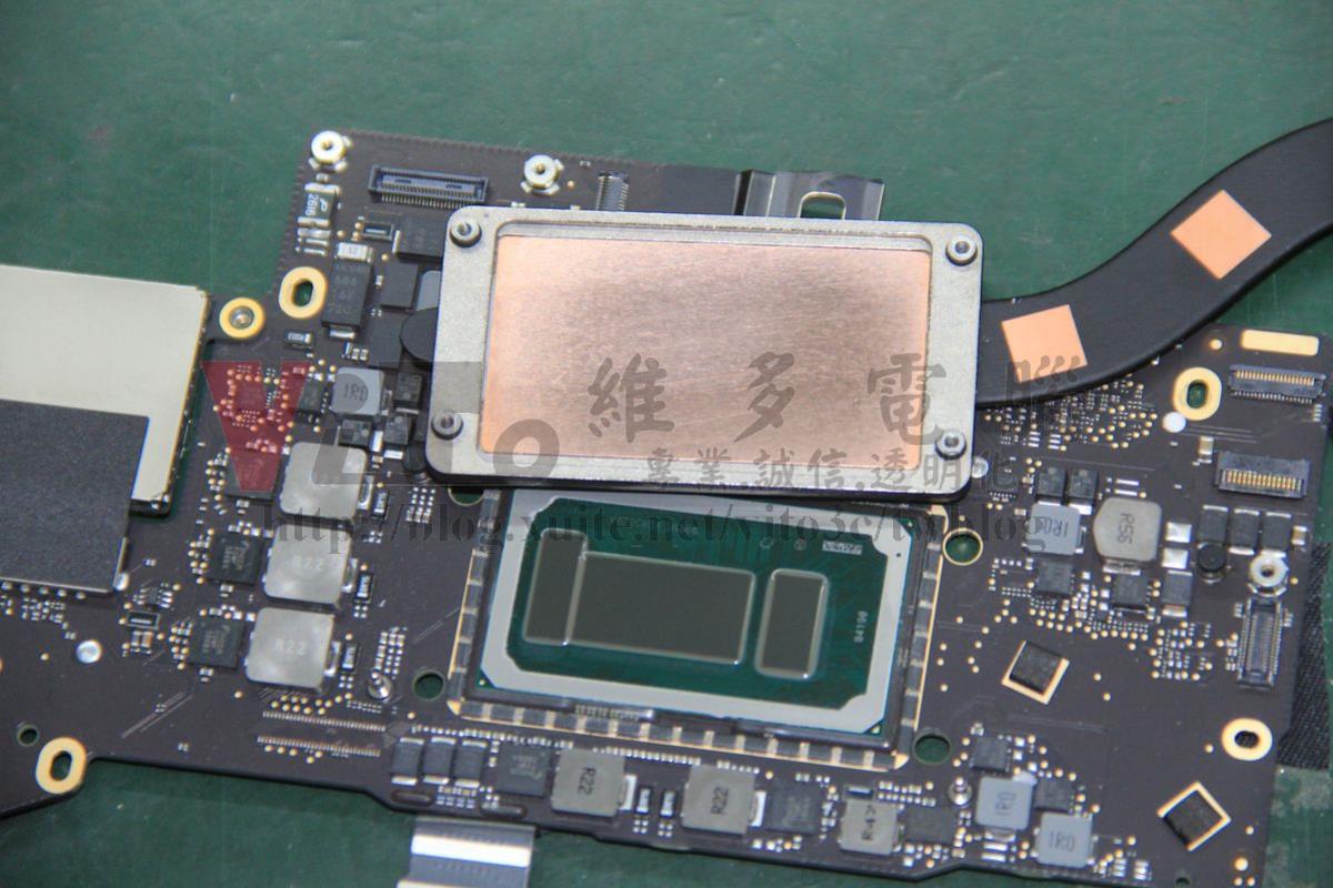 IMG_5152_结果.JPG Macbook Pro 13-inch A1708 清理CPU與散熱器的散熱膏,氧化還原散熱器接觸面
