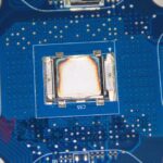 Acer 4736ZG 加熱拆除NEC Tokin 0e907 超級電容外殼，內部有燒灼變質的痕跡 放大圖