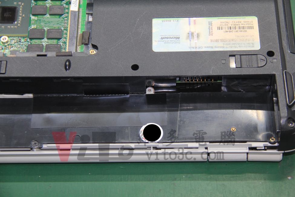 ACER 2920Z 當機、突然斷電關機,主機板維修實例|台中、彰化專業維修 Acer 2920Z 其他業者維修過的保固標籤