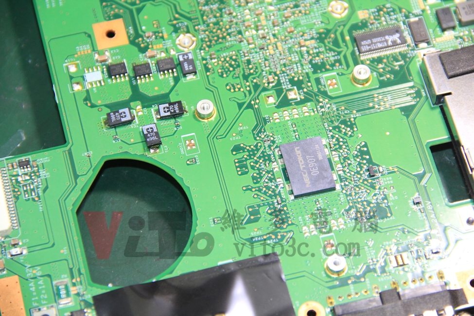 ACER 2920Z 當機、突然斷電關機,主機板維修實例|台中、彰化專業維修 Acer 2920Z NEC大電容未拆除,僅在周邊補焊上3個固態電容