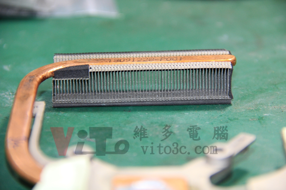 Acer 4736ZG 突然斷電關機、不定時關機、主機板維修實例(顯卡改裝銅片篇) Acer 4736ZG 突然斷電關機、不定時關機、主機板維修實例(顯卡改裝銅片篇)