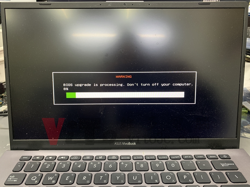 ASUS X412F 不過電、無法開機?主機板與電池維修實例|台中、彰化筆電維修 ASUS X412F 協助將BIOS更新到最新版本