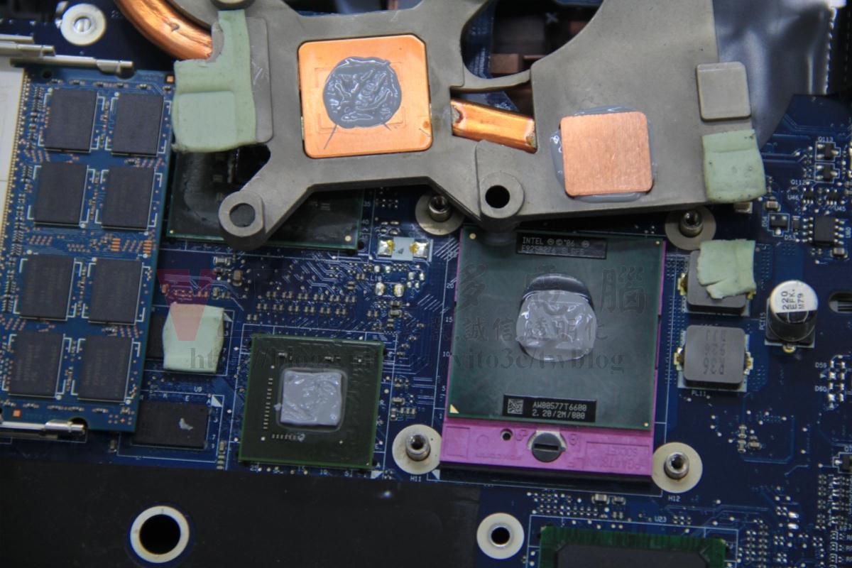 老筆電過熱根源?揭開導熱貼片時代的散熱問題 Acer 4736ZG 移除顯示卡導熱貼片,改用銅片彌補間隙
