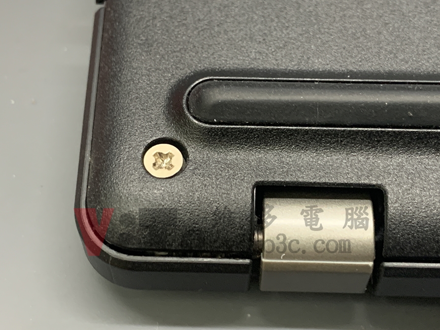 ACER TMP215-52 底部外殼分離災情、螢幕轉軸斷裂通病維修實例|台中、彰化筆電專業維修 ACER TMP215-52 底部外殼分離災情、螢幕轉軸斷裂通病維修實例|台中、彰化筆電專業維修