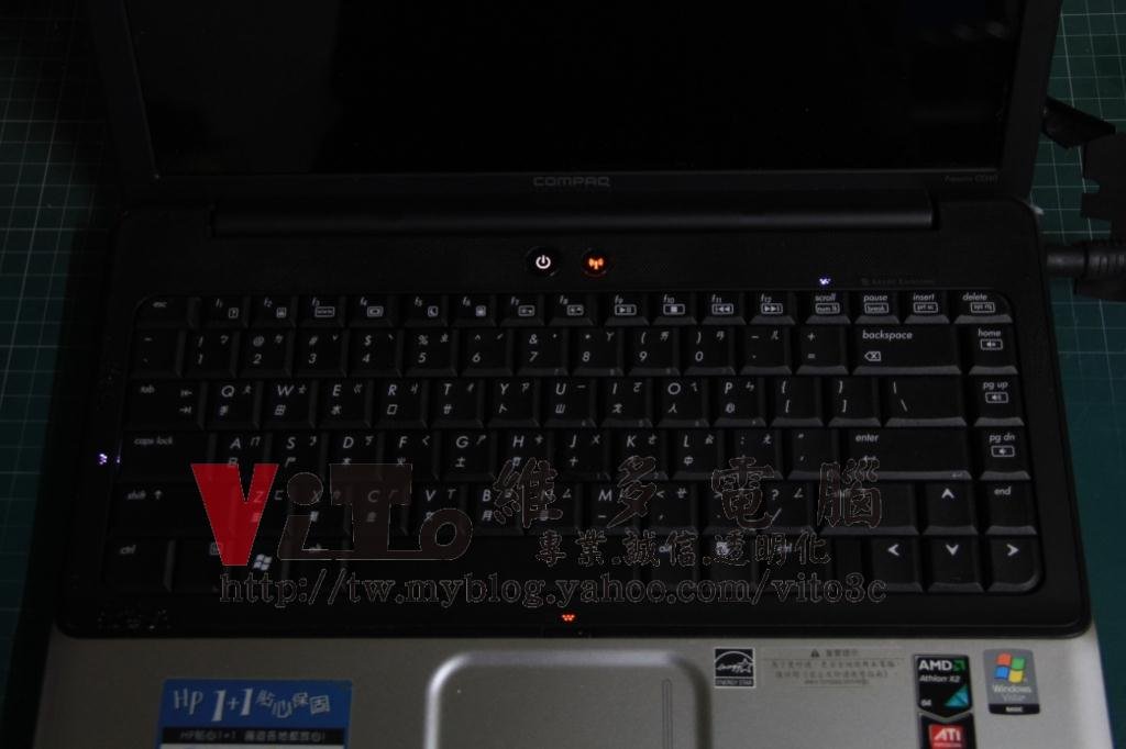 康柏 COMPAQ CQ40-304AX 開機白燈同時閃爍、偵測不到記憶體維修實例|台中、彰化筆電專業維修 Compaq CQ40-304AX 開機後 caps lock 與 scroll 燈號同時閃爍且無法開機