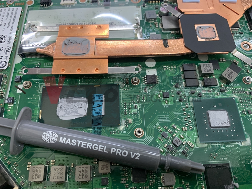 ACER AN515 螢幕轉軸斷裂導致無法翻開筆電維修實例|台中、彰化筆電維修 ACER AN515 更換全新散熱膏,並壓印是否塗抹均勻