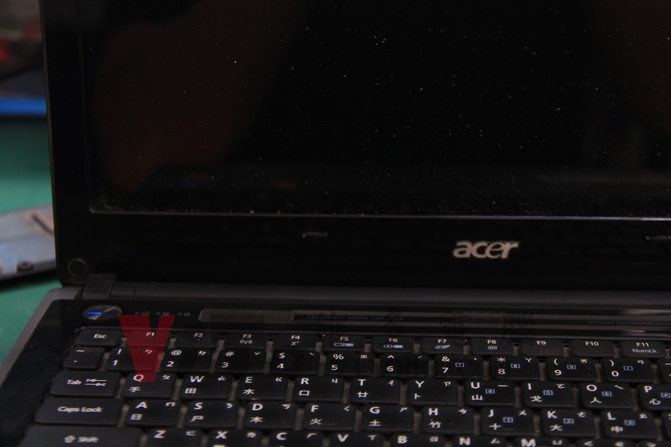 ACER 4820TG 開機沒畫面、黑屏,突然關機維修實例|台中、彰化筆電維修 ACER 4820TG 開機黑屏,電源藍燈有亮,但沒有畫面顯示