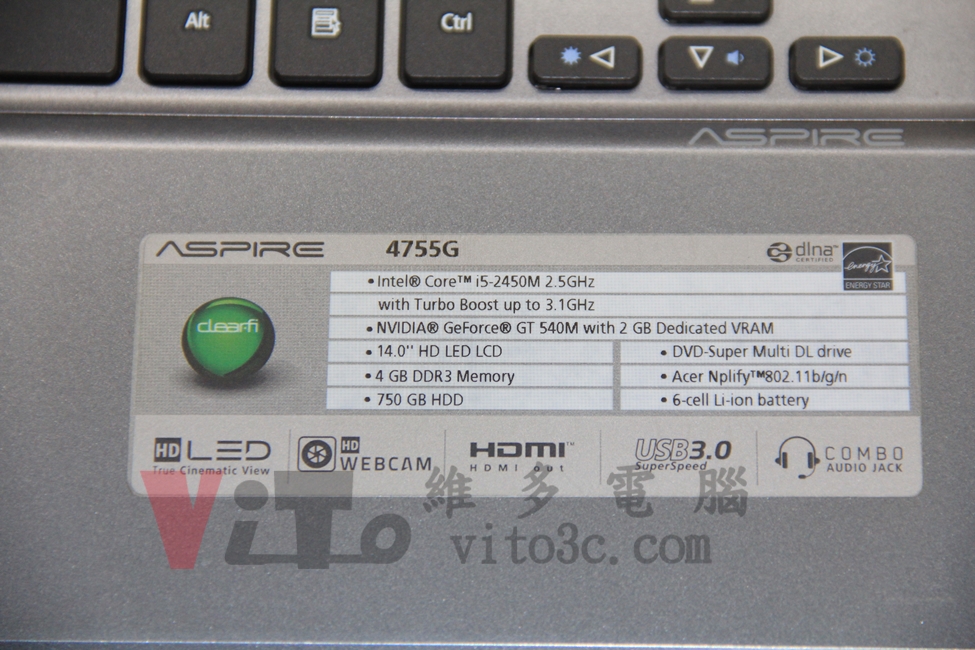 ACER 4755G 無法開機、突然斷電重啟、開機沒畫面維修實例|台中、彰化筆電維修 ACER 4755G 正面型號與規格標籤貼紙