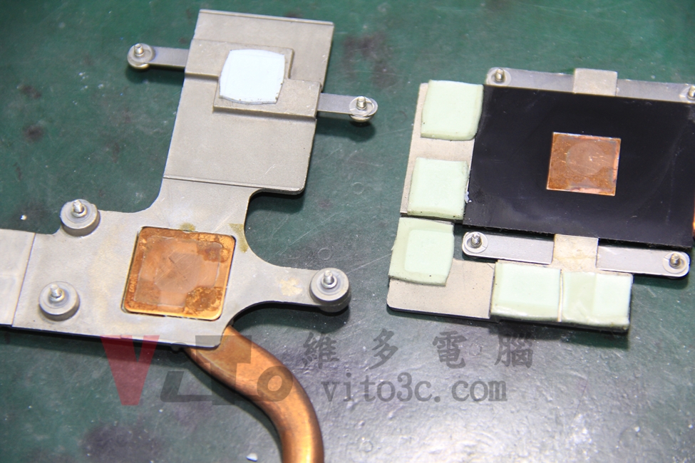 ACER 5930G 突然斷電重啟、不定時關機、開機黑屏維修實例|台中、彰化筆電維修 ACER 5930G 將乾掉失效的散熱膏清理乾淨