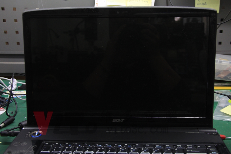 ACER 6920G 開機黑屏無畫面，左下方藍色電源燈號有亮但無法開機
