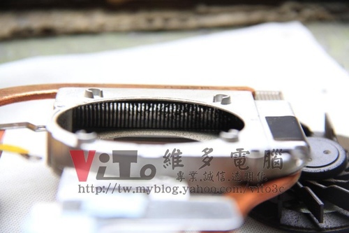(筆電維修)華碩 ASUS F8SG 顯卡過熱故障~開機沒畫面~開機後斷電~無法開機維修實例 (筆電維修)華碩 ASUS F8SG 顯卡過熱故障~開機沒畫面~開機後斷電~無法開機維修實例