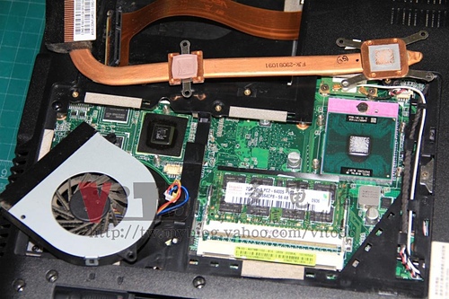 (筆電面板維修)華碩 ASUS U80V 面板破裂~液晶破裂~筆電LCD破裂更換維修實例