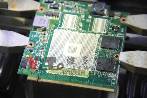 (筆電維修)華碩 ASUS A8JE 顯卡故障開機沒畫面~開機幾秒後斷電~無法開機維修實例