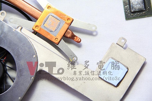 (筆電維修)華碩 ASUS F6S 分割六畫面~畫面多格~多個小畫面~畫面條紋亂碼~9300M G顯示卡過熱故障通病維修實例