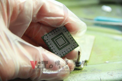 (顯卡維修)技嘉GV-NX73G256D-RH顯卡破圖維修