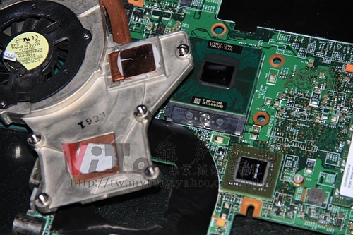 (筆電維修)惠普 HP DV2000 DV2500(2515TX) 分割六畫面~畫面多格~畫面條紋亂碼~顯示卡過熱故障通病維修實例 (筆電維修)惠普 HP DV2000 DV2500(2515TX) 分割六畫面~畫面多格~畫面條紋亂碼~顯示卡過熱故障通病維修實例