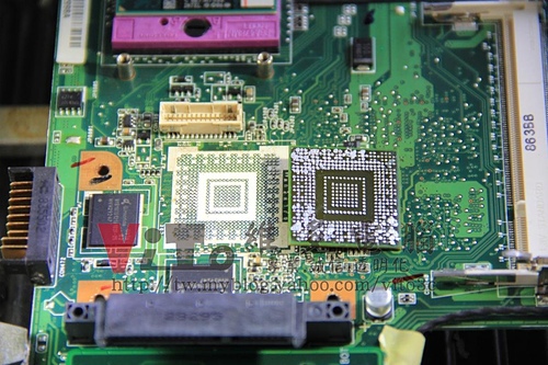 (筆電維修)華碩 ASUS F6S 開機斷電又再次開機~電源燈閃爍無法開機~顯卡短路故障維修實例