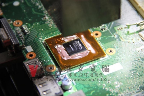 (筆電維修)華碩 ASUS G1S 開機畫面破圖~畫面線條~顯卡花屏故障維修實例