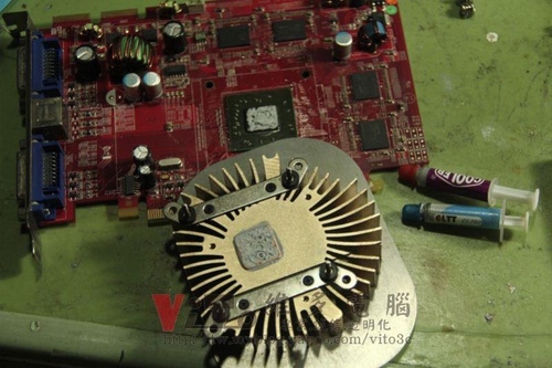(顯卡維修)微星MSI RX2600 PRO開機雪花破圖~執行遊戲熱當機維修