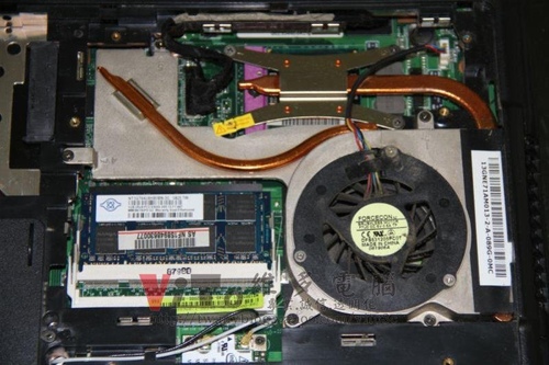(筆電維修)華碩 ASUS F6S 有開機聲但無畫面顯示維修實例 (筆電保養篇)