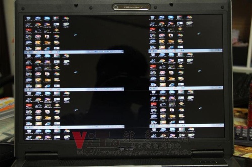 (筆電維修)華碩 ASUS F3S 開機多重畫面~六個畫面顯示異常維修實例