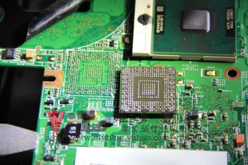 (筆電維修)惠普 HP Pavilion DV2000(DV2603TX) 開機綠色線條~顯卡故障六畫面分割~NVIDIA顯卡故障通病維修實例