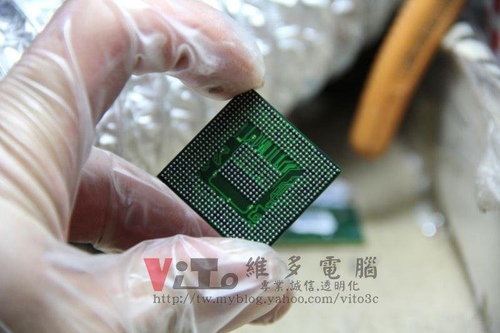 (筆電維修)IBM T40 開機一長兩短聲~抓不到顯卡維修