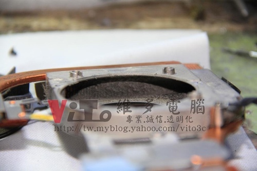 (筆電維修)華碩 ASUS F8SG GF9300MG顯卡過熱故障~熱機破圖線條~畫面偏移無法開機維修實例