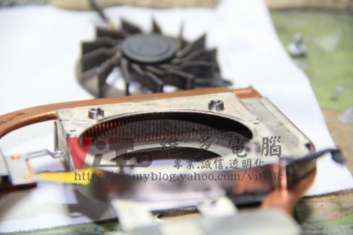 (筆電維修)華碩 ASUS F8SG 開機有背光沒畫面~開機有聲音沒畫面~顯卡故障升級實例