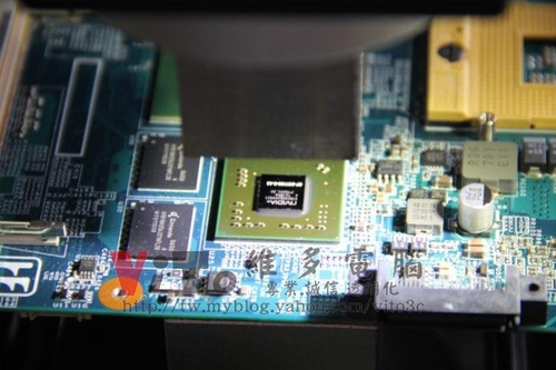 (筆電維修)新力 SONY VAIO VGN-C25T (PCG-6R9P) 顯卡故障導致畫面顯示異常~顏色異常~顯卡過熱維修實例 (筆電維修)新力 SONY VAIO VGN-C25T (PCG-6R9P) 顯卡故障導致畫面顯示異常~顏色異常~顯卡過熱維修實例