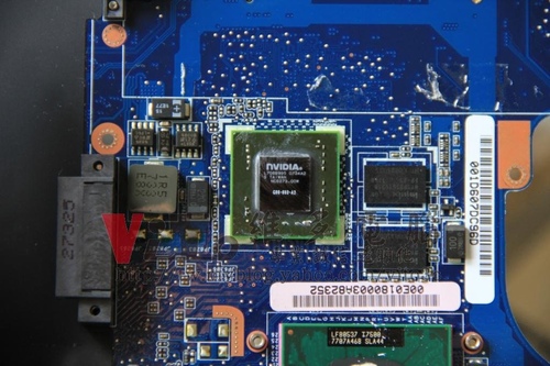 (筆電維修)華碩 ASUS W7S 開機白畫面後出現線條~彩色條紋破圖~開機有開機音效~顯卡故障維修實例 (筆電維修)華碩 ASUS W7S 開機白畫面後出現線條~彩色條紋破圖~開機有開機音效~顯卡故障維修實例