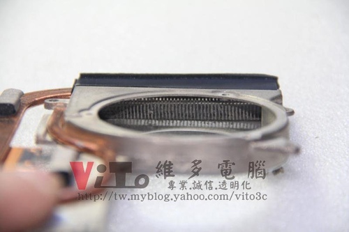 (筆電維修)華碩 ASUS F9SG 開機畫面線條~9300MG顯卡過熱故障~開機線條破圖為修實例 (筆電維修)華碩 ASUS F9SG 開機畫面線條~9300MG顯卡過熱故障~開機線條破圖為修實例