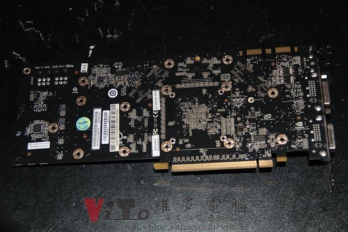 (顯卡維修)技嘉 9800GTX 重磅顯卡~不開機~破圖~條紋~馬賽克~顯示異常維修實例