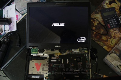 (筆電維修)華碩 ASUS F3S 開機多重畫面~六個畫面顯示異常維修實例