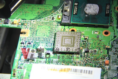 (筆電維修)惠普 COMPAQ V3700 (V3708TX) NVIDIA顯卡故障通病維修~開機有背光沒影像~無法開機~開機黑屏維修實例 (筆電維修)惠普 COMPAQ V3700 (V3708TX) NVIDIA顯卡故障通病維修~開機有背光沒影像~無法開機~開機黑屏維修實例